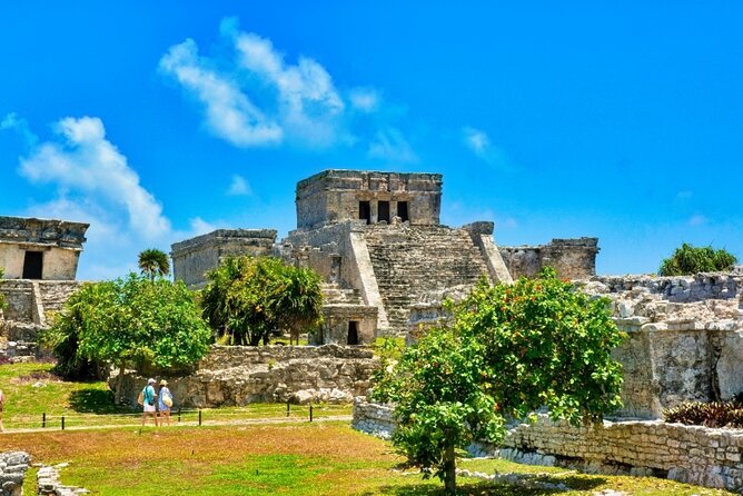 2-Day Combo: Isla Mujeres Sailing And Tulum Mayan Ruins - Playa Norte: The Beach Stop That Lets You Breathe