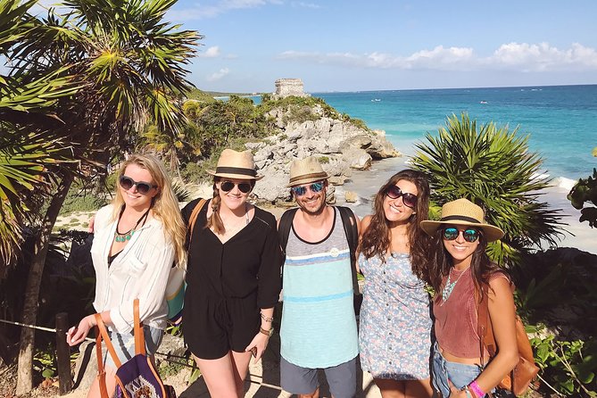 4 PLACES 1 DAY Tour to Coba and Tulum Ruins, Cenote and Playa del Carmen. - Stop 4: Quinta Avenida in Playa del Carmen, Shops and the Portal Maya
