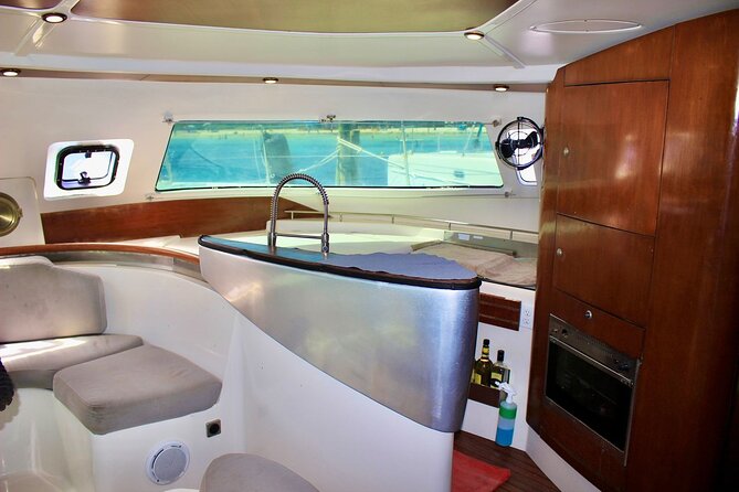 4hrs / 46ft Catamaran Private Charter From Cancun to Isla Mujeres - Open Bar on the Water: What’s Included and How to Use It Smart