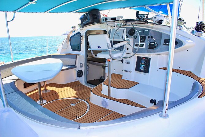 7hrs / 46ft Catamaran Private Charter From Cancun to Isla Mujeres - Cancun departure and return: where to meet and how to time the sunset