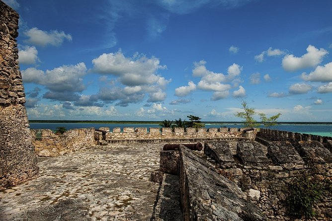 Bacalar Tour From Cancun & Playa del Carmen - Guides, Language, and Solo Traveler Feel