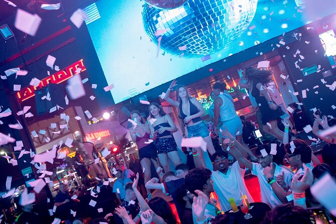 Bar Crawl Madness Tour in Cancun - Why This Cancun Bar Crawl Feels Like a Real Night Out Plan