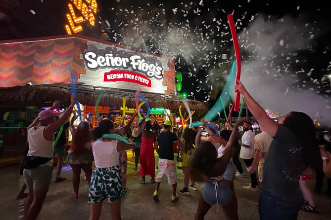 Bar Crawl Madness Tour in Cancun - Day-by-Day Extras: Mandala Beach Night, D’Cave, or Rakata