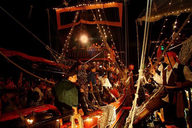 Be amazed with PIRATE SHOW in Cancun, includes Dinner & Open Bar - Who This Pirate Show Cruise Fits Best