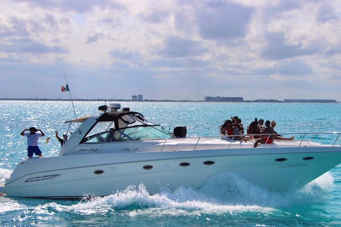 Beautiful Yacht SeaRay 48ft / 15PAX 25P16 - Should You Book This SeaRay Yacht in Cancun?
