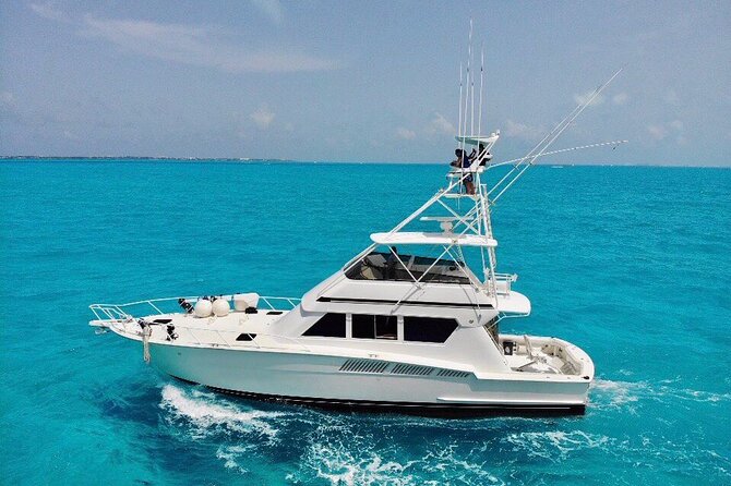 Biggest Luxury Yacht Boat Best in Cancun up to 28 pax - Price and Group Size, What You Should Confirm First