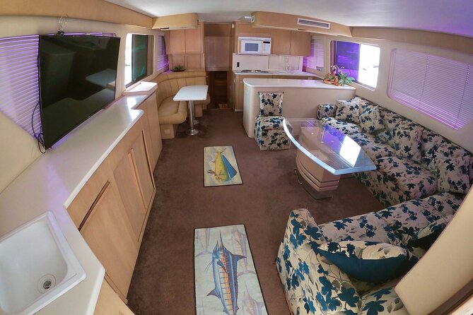 Biggest Luxury Yacht Boat Best in Cancun up to 28 pax - Food, Drinks, and Your Music Control (Yes, It Changes Everything)