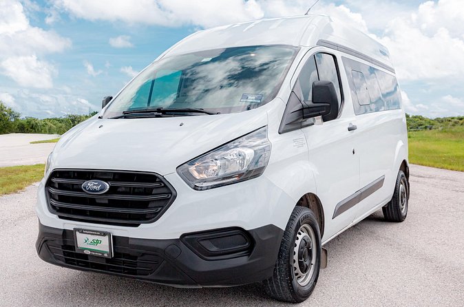 Black Luxury Van from hotels to Cancun Airport - Zone Hotelera Pickup: What “Be Ready” Really Means