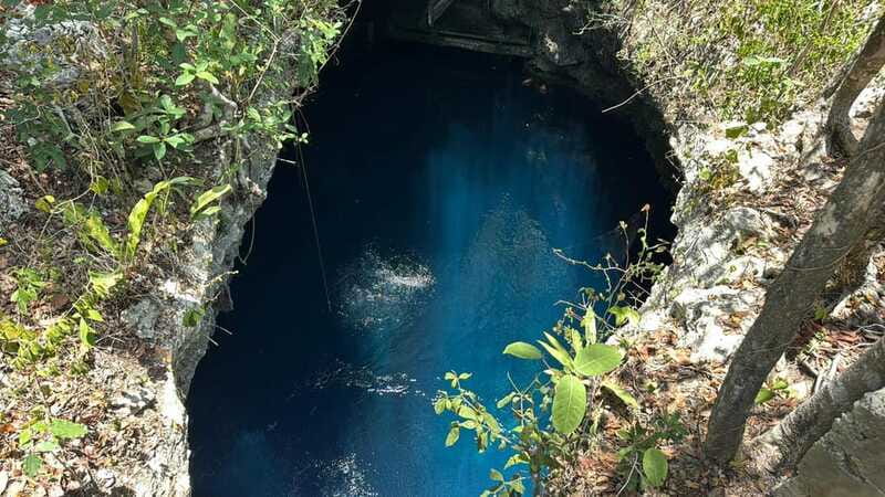 Cancun 2 Cenote Dives: The Pit & Dos Ojos - Certified Divers - Gear, scuba lamp, and what to bring on your own