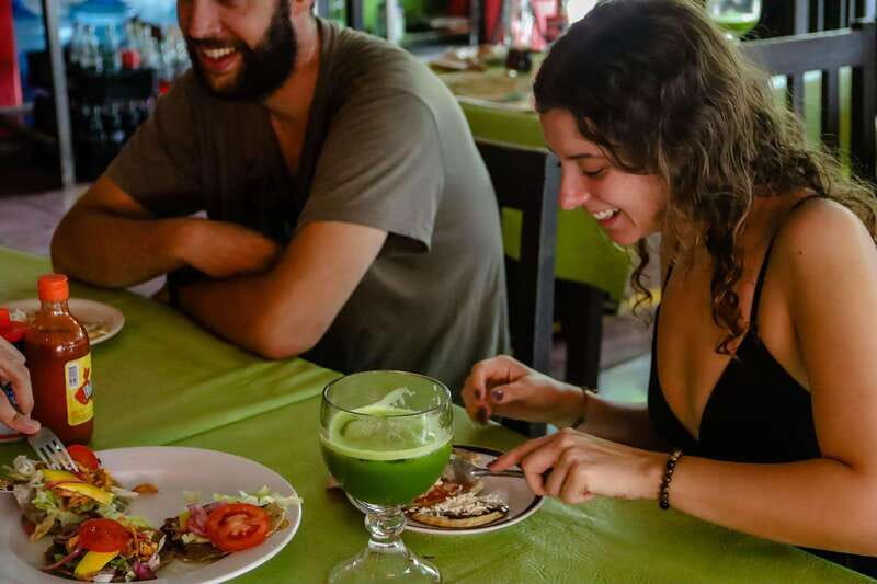Cancun: 3-Hour Food Tour, Visit to the Market & Street Art - Finding the group at Super Aki, Mercado 28