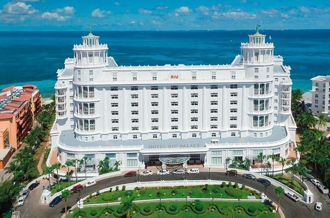 Cancun Airport and Hotel Riu Palace Las Americas Private Shuttle - The Best Fit: Who This Shuttle Works For