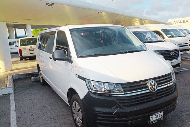 Cancun Airport: Private Transfers From/To Puerto Morelos - Finding Your Driver at Cancun Airport Without the Maze