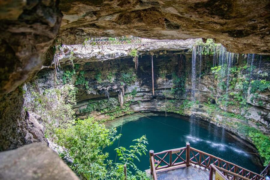 Cancun: Chichen Itza, Cenote & Valladolid Tour with Lunch - Chichén Itzá With a Guide, Not Just a Crowd