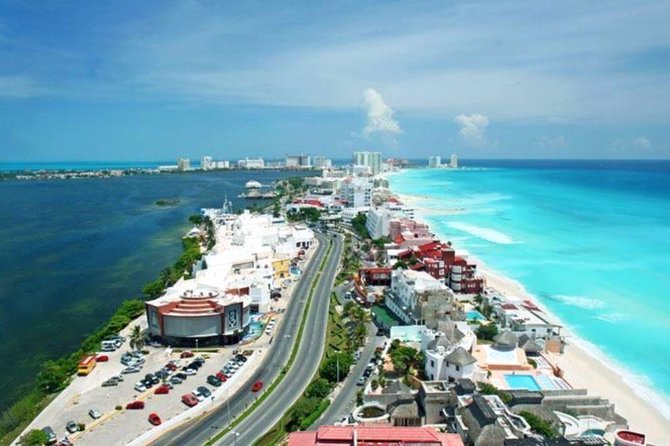 Cancun City Tour by Downtown and Turistic Hightlights on Open Bus - Open-bus Cancun, with pickup that actually matters