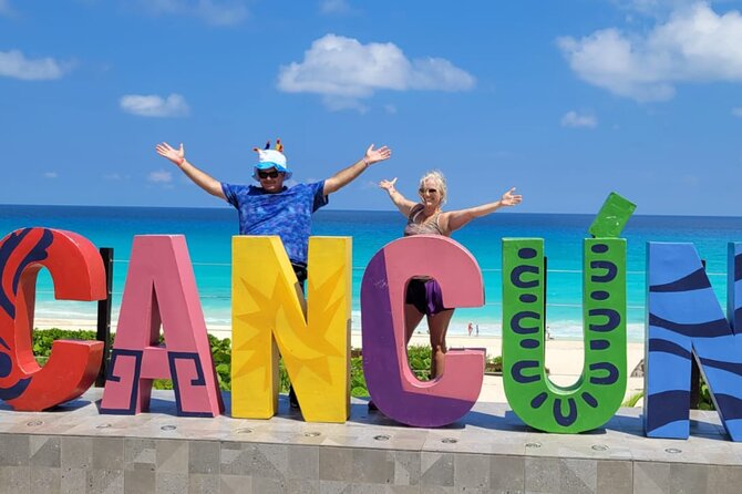 Cancun City Tour by Downtown and Turistic Hightlights on Open Bus - Stop 1: Zona Arqueologica El Meco, a Mayan site close to town