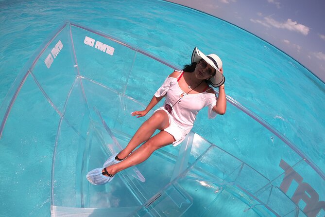 Cancún Clear Boat 90 minutes tour perfect for photos and families - Price and value: what $29.90 really covers