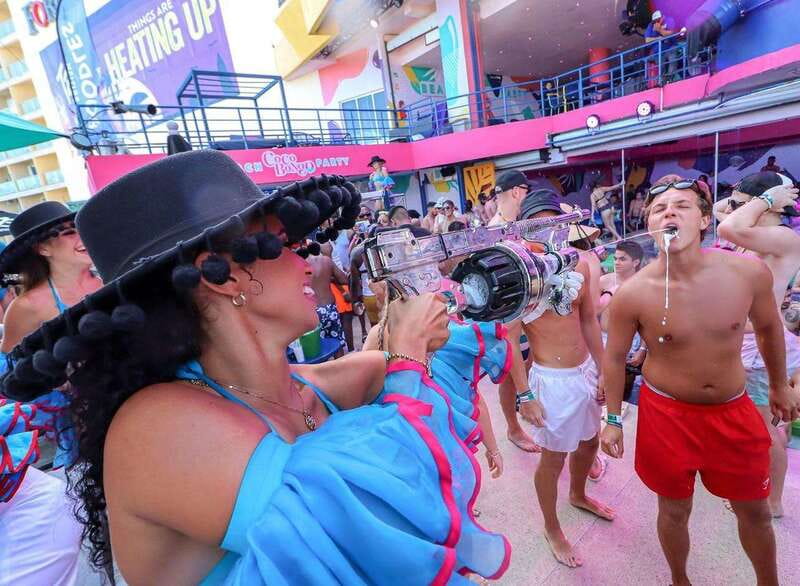 Cancún: Coco Bongo Beach Party Celebrity Package - DJs, Acrobatics, and the Nonstop Beach Club Rhythm