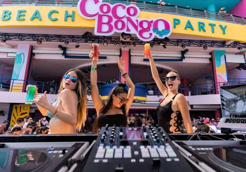 Cancún: Coco Bongo Beach Party Celebrity Package - Reserved VIP Views Over White Sand and Pools