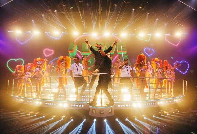 Cancun: Coco Bongo Nightclub Experience - Seating, Crowds, and the Upsell Reality