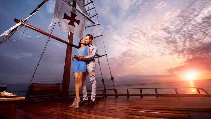 Cancun: Columbus The Romantic Dinner Cruise - Key Moments That Matter Most