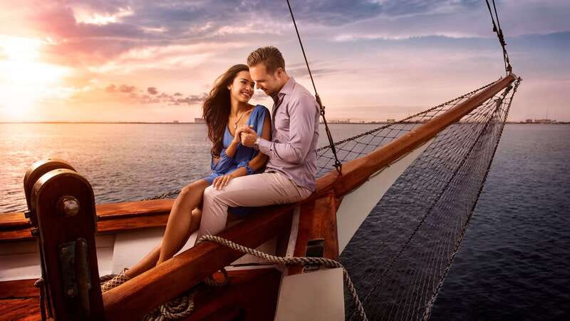 Cancun: Columbus The Romantic Dinner Cruise - The Three-Course Dinner, With Real Menu Choices
