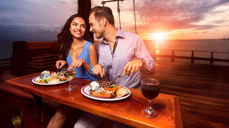 Cancun: Columbus The Romantic Dinner Cruise - What to Bring, What to Wear, What to Avoid