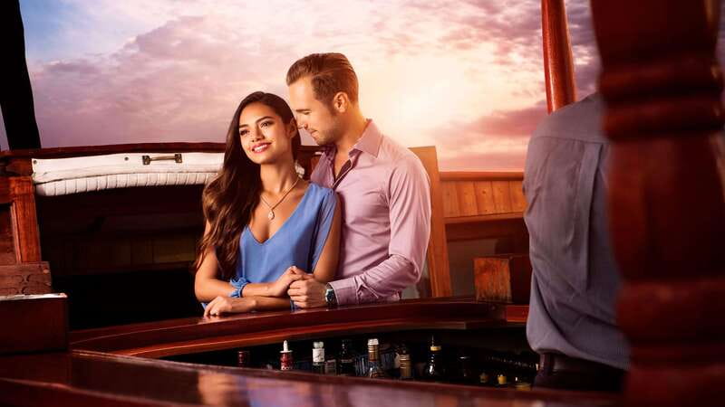 Cancun: Columbus The Romantic Dinner Cruise - Getting on Board at Marina Aquatours (Km 6.5)