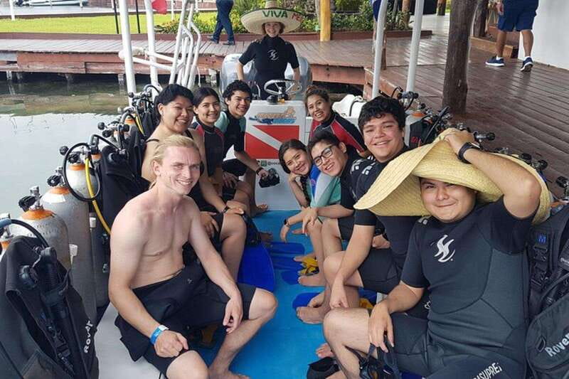 Cancun: Dive Underwater Museum & Manchones Reef - Should you book Coconut Divers for the Underwater Museum and Manchones Reef?