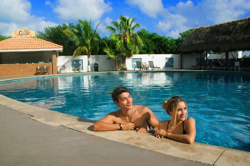 Cancún: Dolphin Encounter on Isla Mujeres with Buffet - Who this is best for, and who should skip it