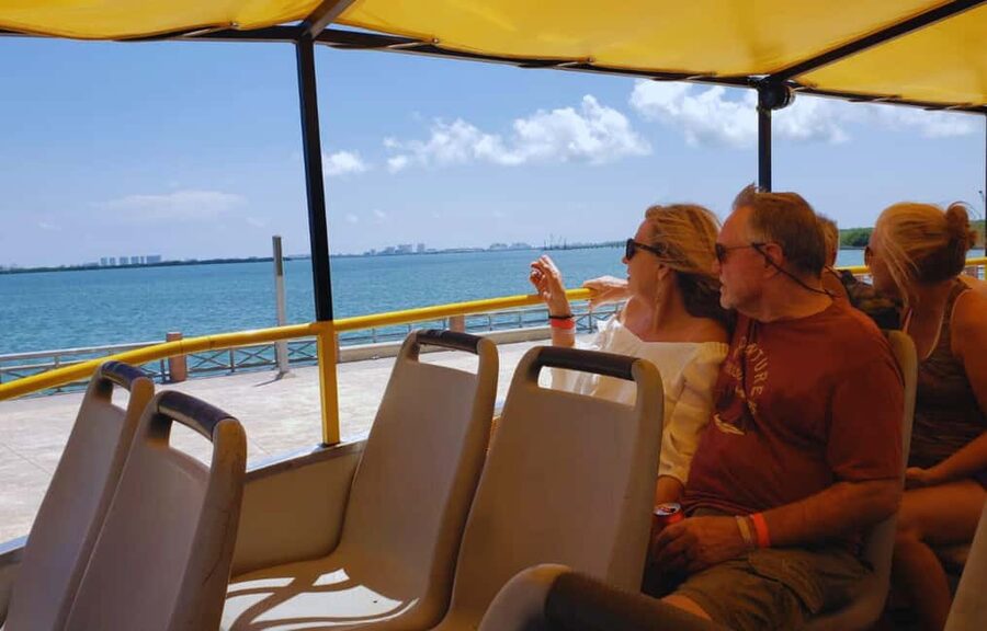 Cancun: Guided City Tour with Shopping by Double Decker Bus - Downtown Cancun Highlights and Plaza 28 Shopping Time