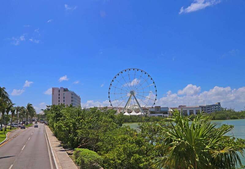 Cancún: Hop-on Hop-off Bus Tour with Submarine Trip - Step-by-step: what you see at the main stops along the route