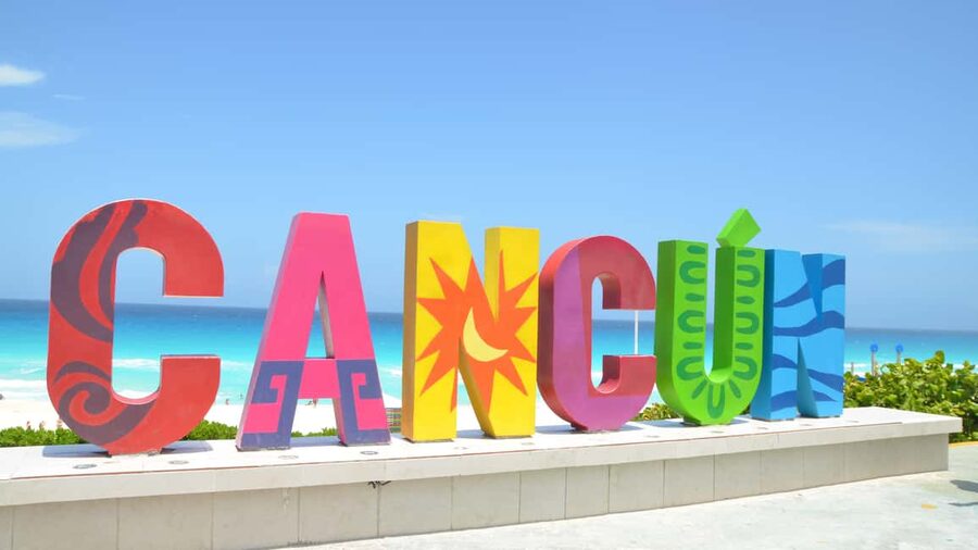 Cancún: Hop-on Hop-off Bus Tour with Submarine Trip - Aquaworld and Subsee Explorer: Nizuc Reef, the Underwater Museum, and what to watch for