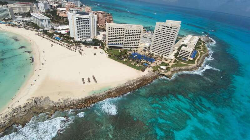 Cancun Hotel Zone: Panoramic Flight - ASUR FBO pickup and the terminal tip I wish I’d heard sooner