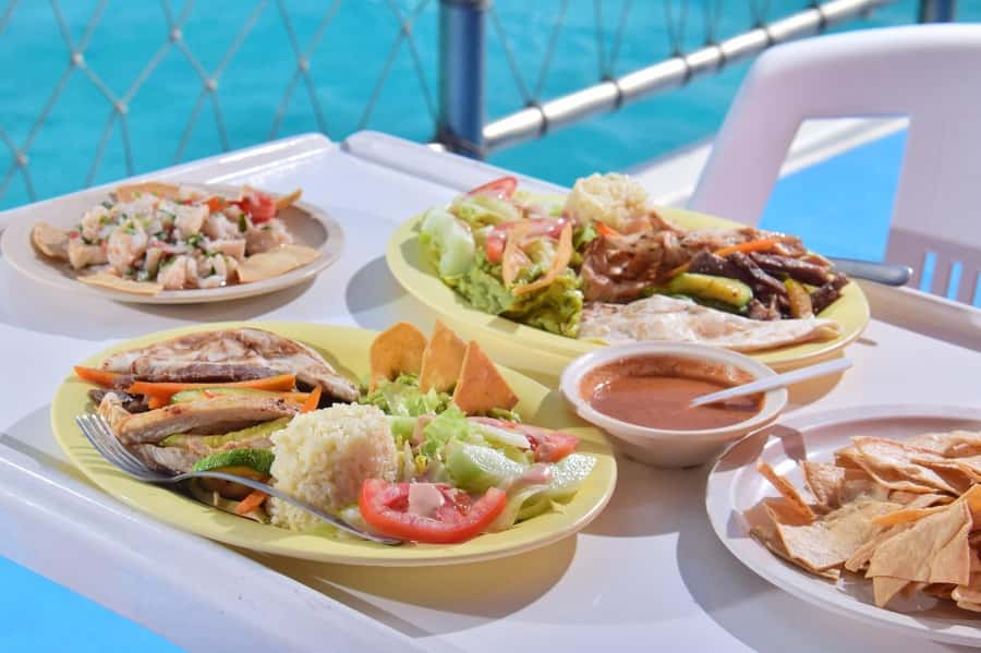 Cancun: Isla Mujeres Full Day Dancer Cruise - Cancun to Isla Mujeres by Party Catamaran: The real vibe