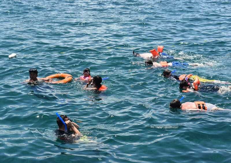 Cancun: Isla Mujeres Only Adults Catamaran, drinks & snorkel - Logistics that matter in real life: meeting point and timing
