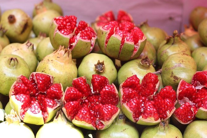 Cancun Private Foodies Market Tour and Street Food - Four courses plus drinks, and how the guide makes flavors click