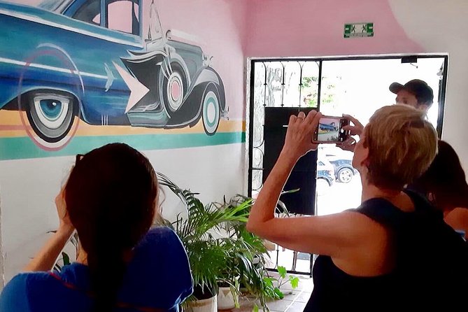 Cancun Private PhotoWalk and City Tour - How the Guide Teaches Photo-Winning Street Shots