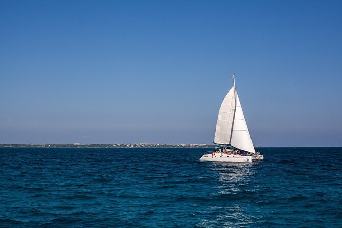 Cancun Sailing Catamaran Islas Mujeres With Luxury Beach Club - Price and logistics, what bumps the real cost