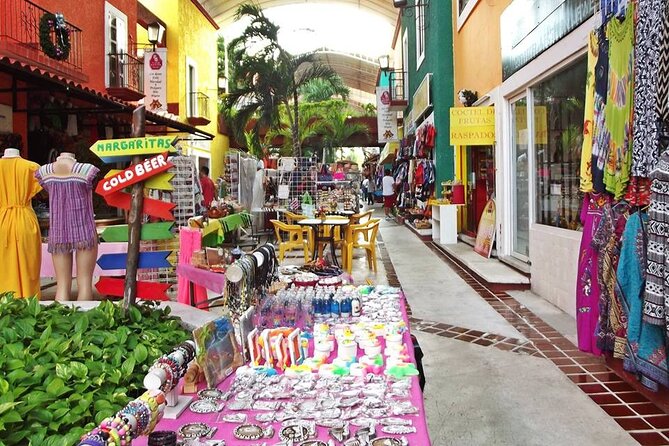Cancun Shopping Private Guided Tour & City Sightseeing - Stop 4: Playa Delfines and the Cancun Letters photo moment