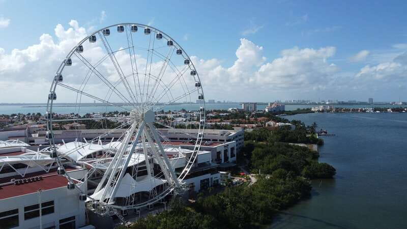 Cancún: Sky Wheel Pass GO - Ripley’s Believe It Or Not: quick, interactive fun with world facts