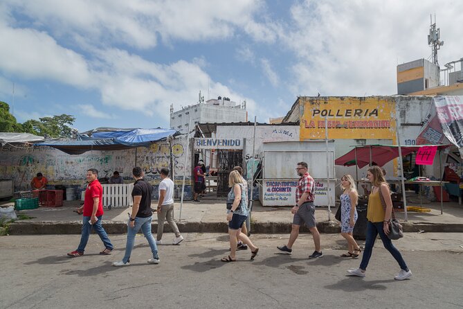 Cancun Street Food, Urban Art and Local Market Experience - How the guide turns food stops into stories