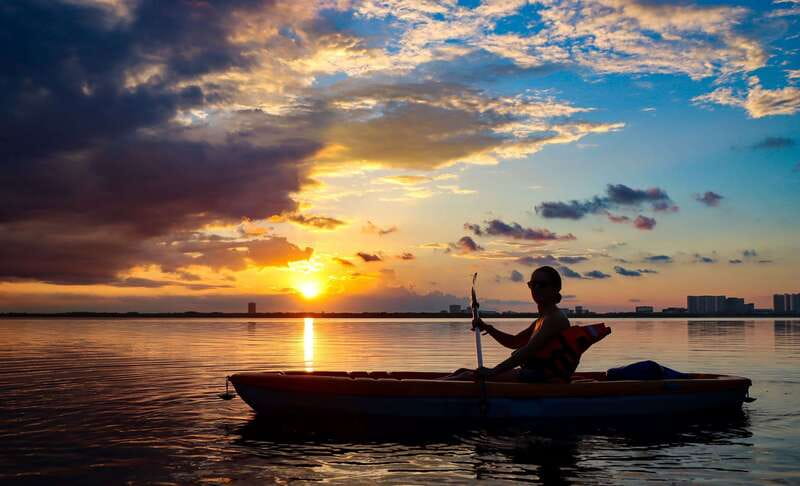 Cancun: Sunset Kayak Experience in the Mangroves - Second Guided Paddle at Sunset (45 Minutes When Light Matters)
