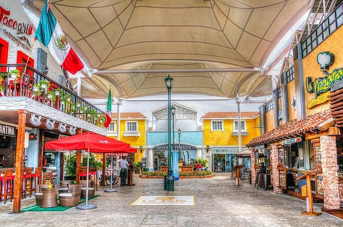 Cancun Walking Tour: Explore Top Sights & Hidden Gems - Iglesia de Cristo Rey: a quieter church moment with a garden feel