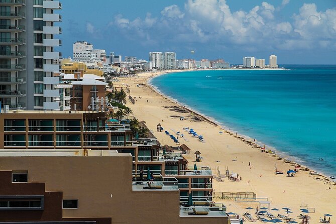 Cancun Walking Tour: Explore Top Sights & Hidden Gems - Why the guide makes or breaks this walk