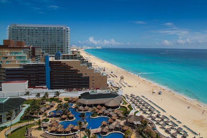 Cancun Walking Tour: Explore Top Sights & Hidden Gems - Palacio Municipal: a central landmark and your quick timeline of Cancun’s change