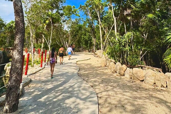 Casa Tortugas cenotes, Tulum Mayan site and Madre Naturaleza tour - Madre Naturaleza and the Ven a la Luz sculpture stop