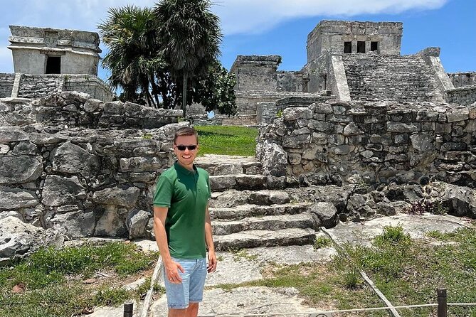 Casa Tortugas cenotes, Tulum Mayan site and Madre Naturaleza tour - Getting picked up in Cancun, and what the bus time is really like
