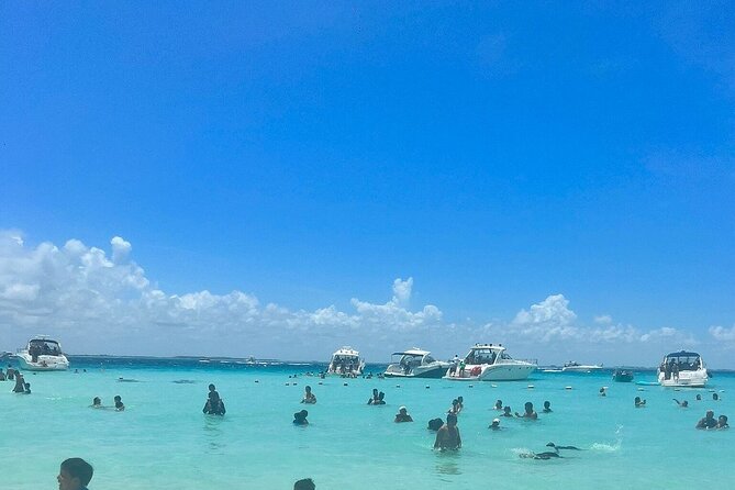Catamaran Cancun to Isla mujeres Lunch OpenBar and Snorkeling - Lunch and the DJ portion: buffet food, domestic open bar, and party energy