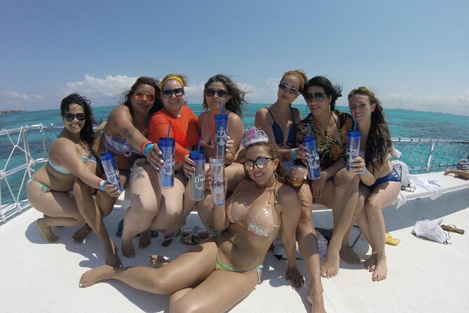 Catamaran Party Boat Cancun - Cancun Party Catamaran to Isla Mujeres, for Real