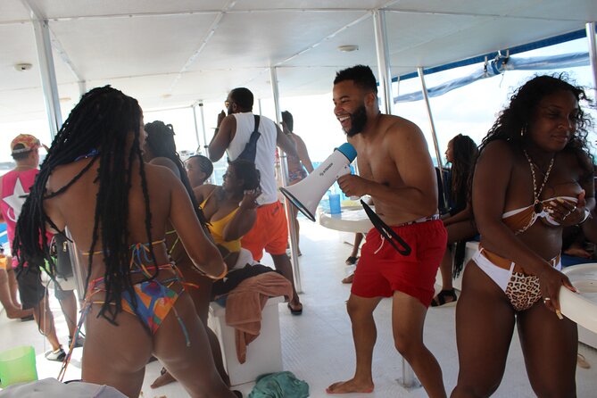 Catamaran Party Boat Cancun - 4-Hour vs 7-Hour Party Boat Options
